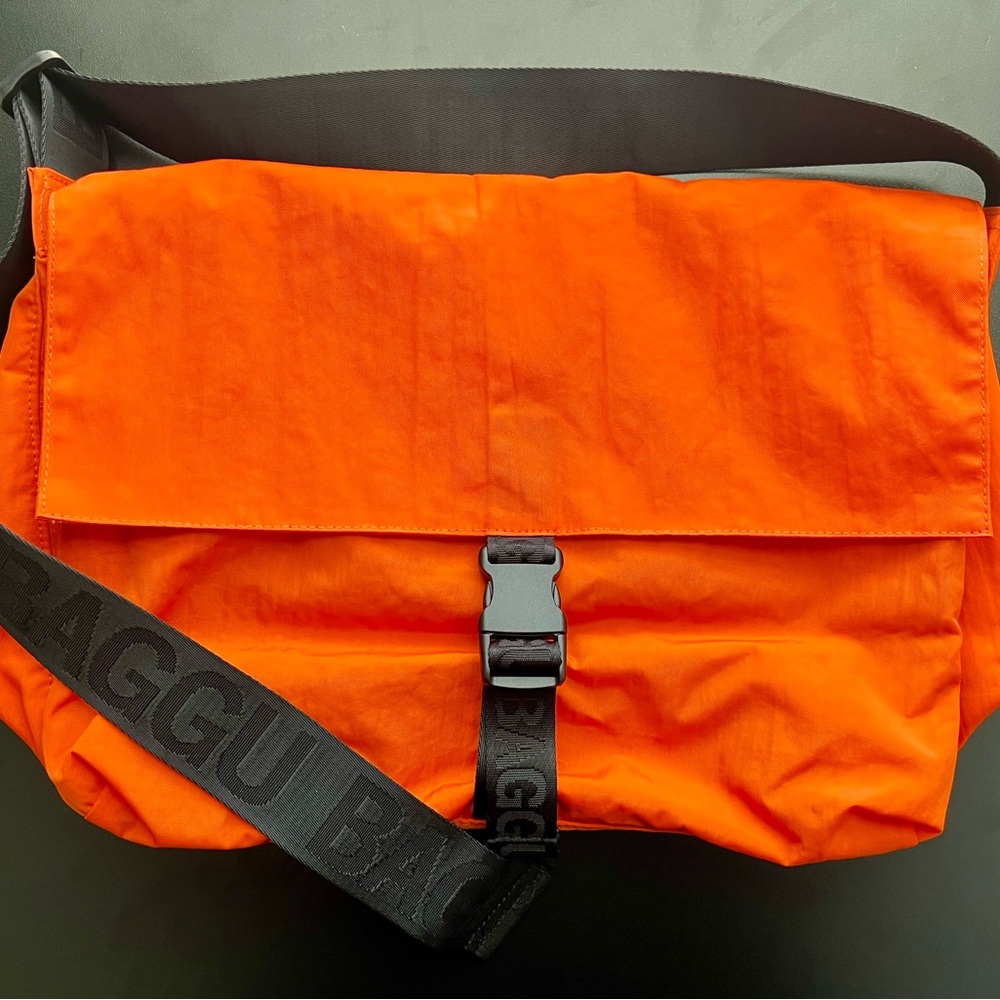 Baggu Orange Sport Messenger Bag